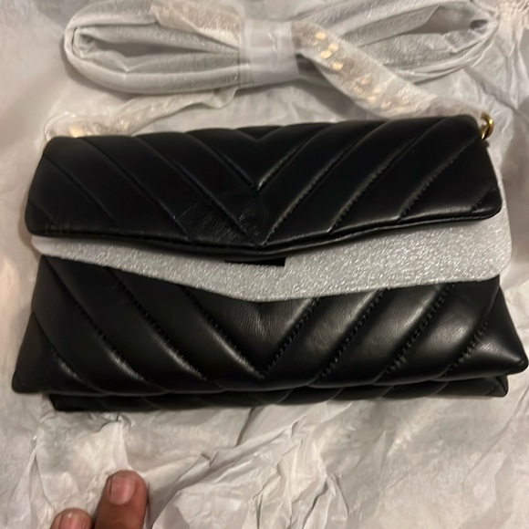 Quince brand New Italian Leather Quilted Wallet Crossbody / Black-Gold - Picture 3 of 9